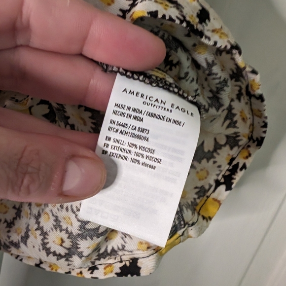 American Eagle Crop Daisy Blouse XXL NWT - Picture 5 of 6